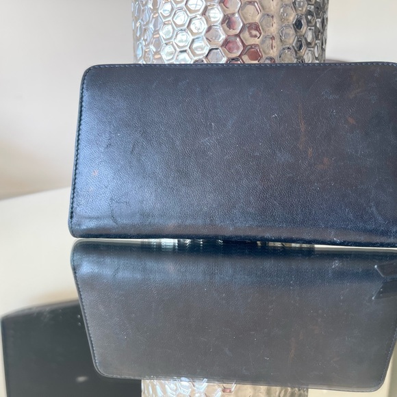 GIVENCHY Emblem Black Leather Zip Around Long Wallet - Picture 2 of 3